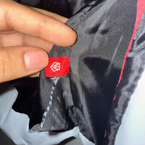 J Whistler  Knuckles White and Black Puffer Vest - Picture 5 of 6